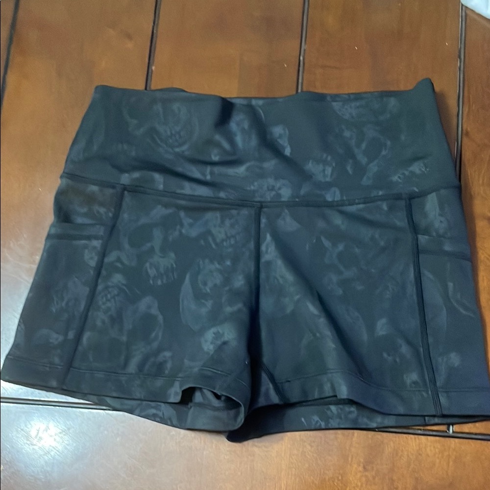 Women's Black Patterned Shorts